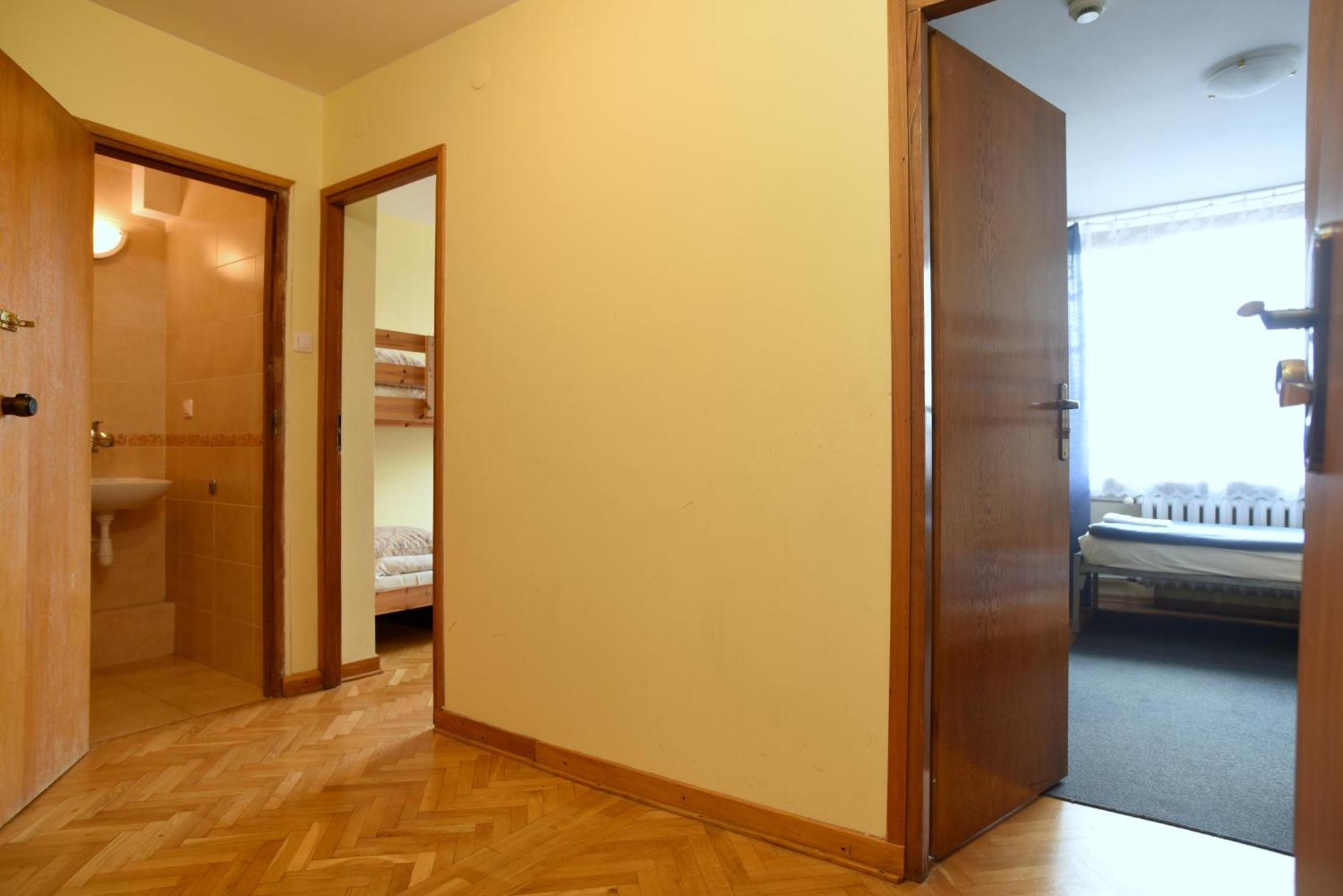Dobre Miejsce Dom Rekolekcyjny 2* Varsovia